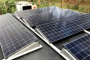9x SunPower MAX6-AC-435Wp met Enphase micro-omvormers in Oosterhout